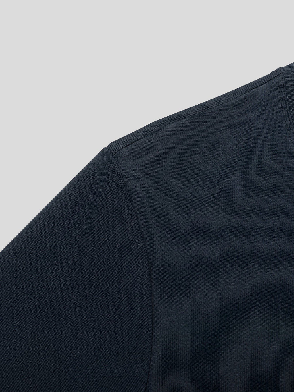 CloudWear 2.0 Split-Hem Short Sleeve Tee: Classic Fit